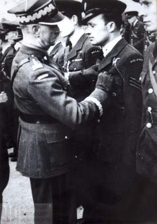 Polish Armed Forces in the West sleeve patch - EM/NCO - pair - repro