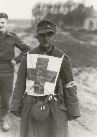 German Medic Red Cross chest apron & armband - repro