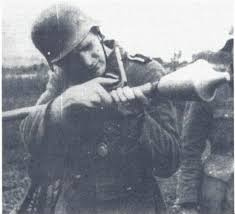 Panzerfaust 30 Klein non-firing, non-demountable replica