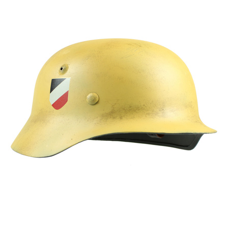 Hełm Stahlhelm M40, piaskowy (DAK) z kalkomanią WH, lekko postarzony