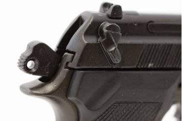 Denix 1254, replika pistoletu Beretta 92