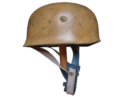 Hełm spadochronowy Stahlhelm M38 LW  piaskowy, mocno postarzony